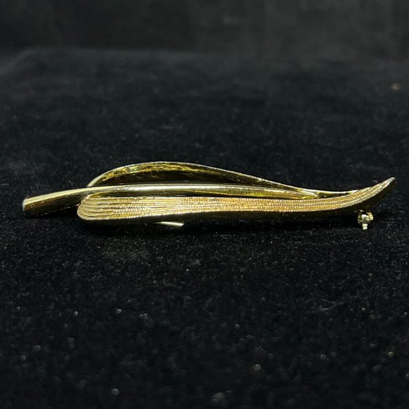 Vintage Sarah Coventry Gold Tone Open Leaf Brooch Signed (4088) - Picture 3 of 6